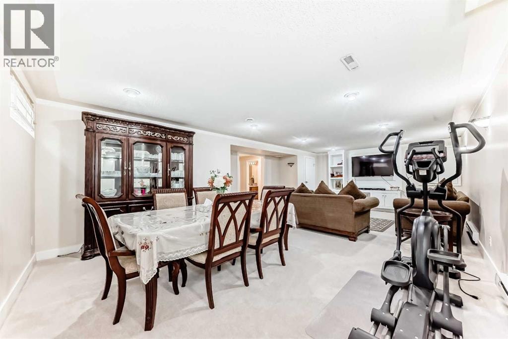 7165 California Boulevard NE — photo 35