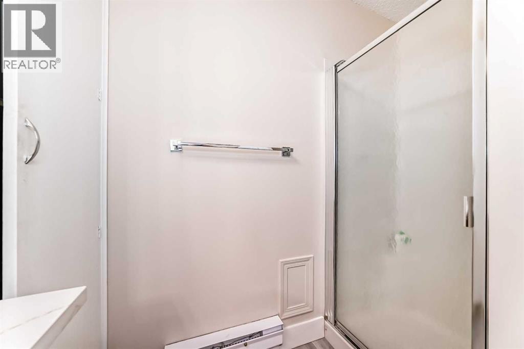7165 California Boulevard NE — photo 42