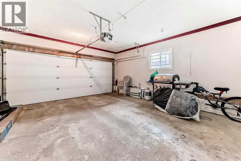7165 California Boulevard NE — photo 45