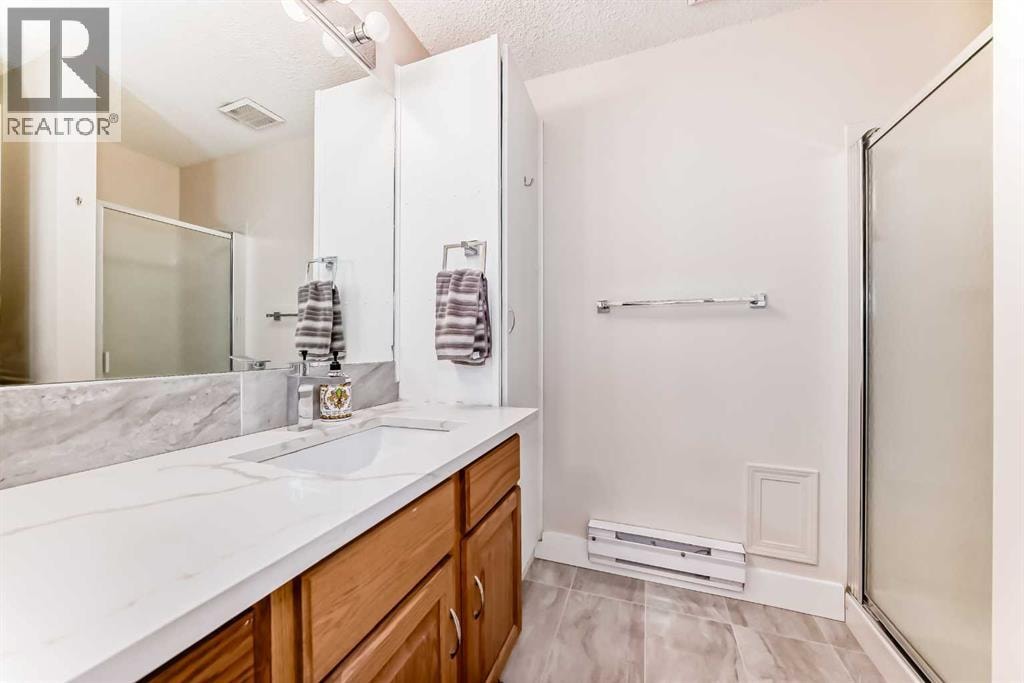 7165 California Boulevard NE — photo 40