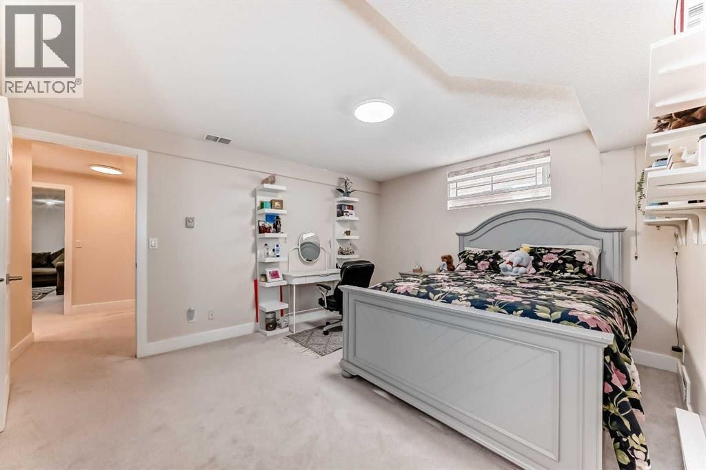 7165 California Boulevard NE — photo 38