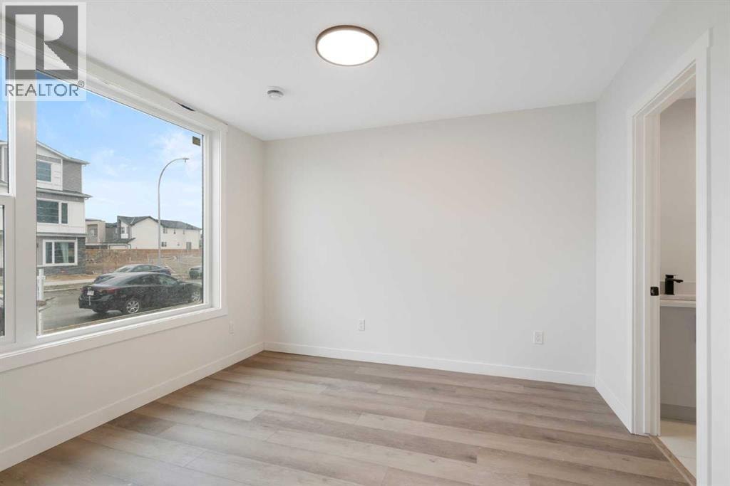 8808 48 Street NE — photo 11