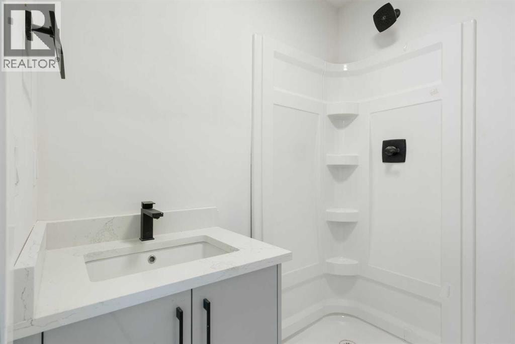 8808 48 Street NE — photo 12
