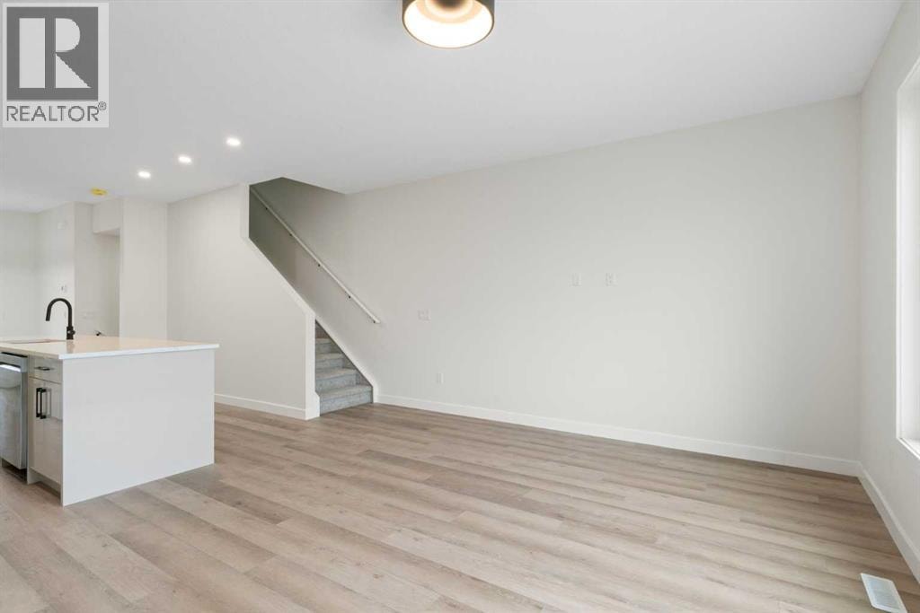 8808 48 Street NE — photo 5