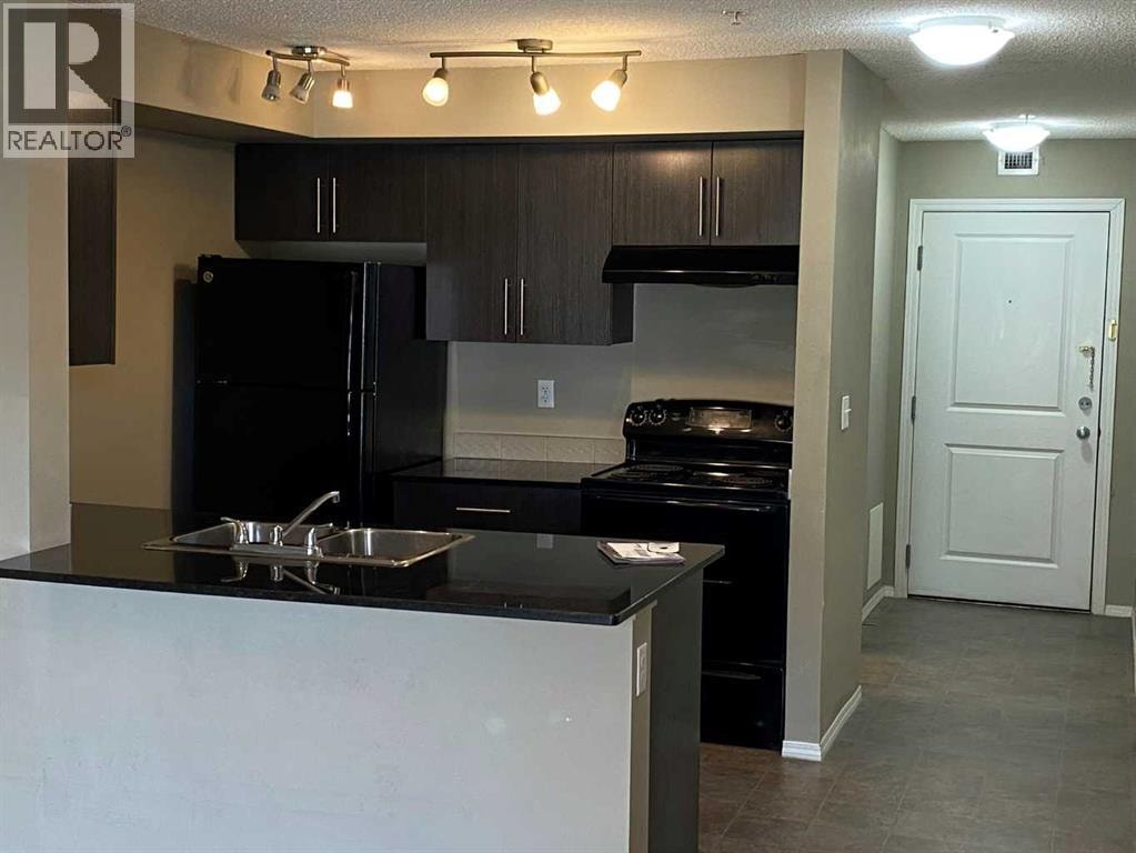 8104, 403 Mackenzie Way SW — photo 8