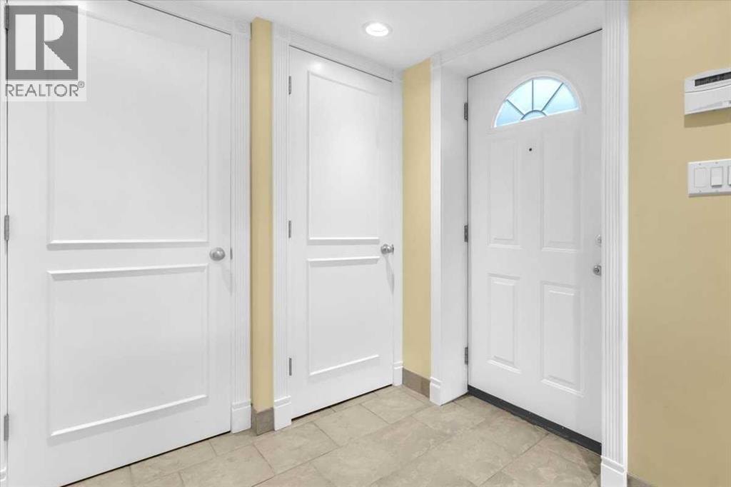 2211 45 Street SE — photo 26
