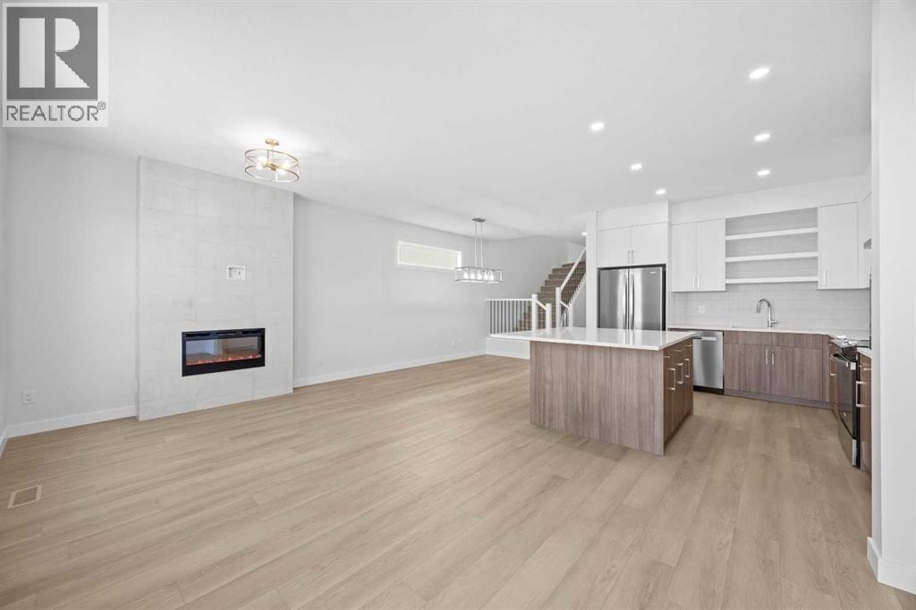 131 Greenwich Drive NW — photo 16