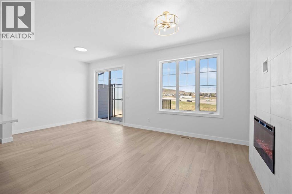 131 Greenwich Drive NW — photo 17