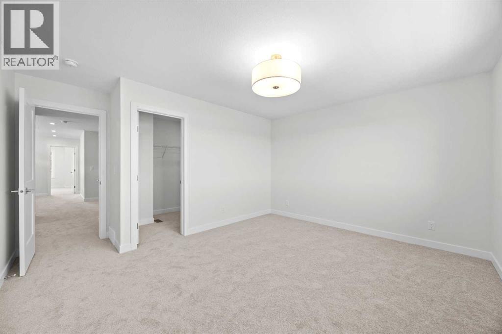 131 Greenwich Drive NW — photo 27