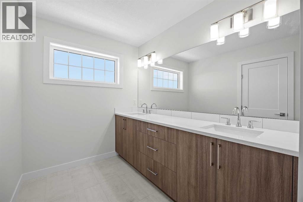 131 Greenwich Drive NW — photo 29