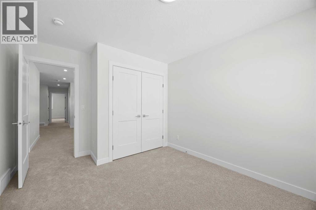 131 Greenwich Drive NW — photo 34
