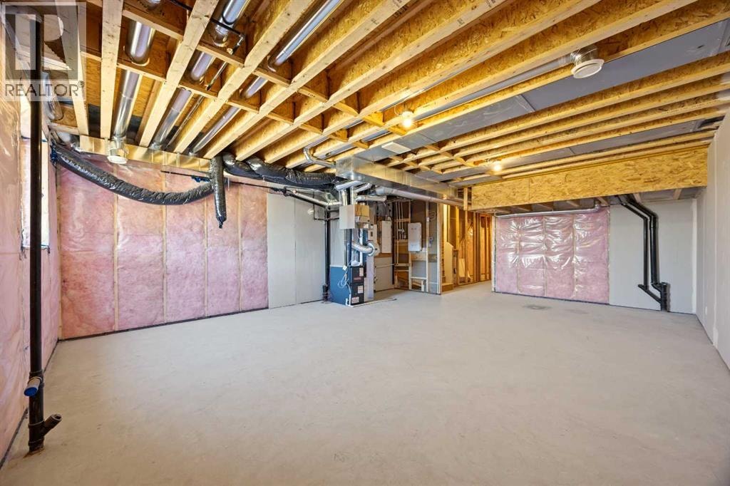 131 Greenwich Drive NW — photo 40