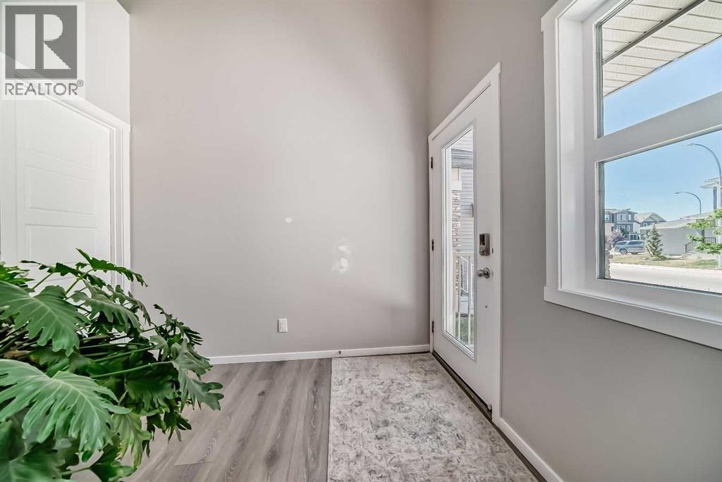 17 Walgrove Manor SE — photo 2