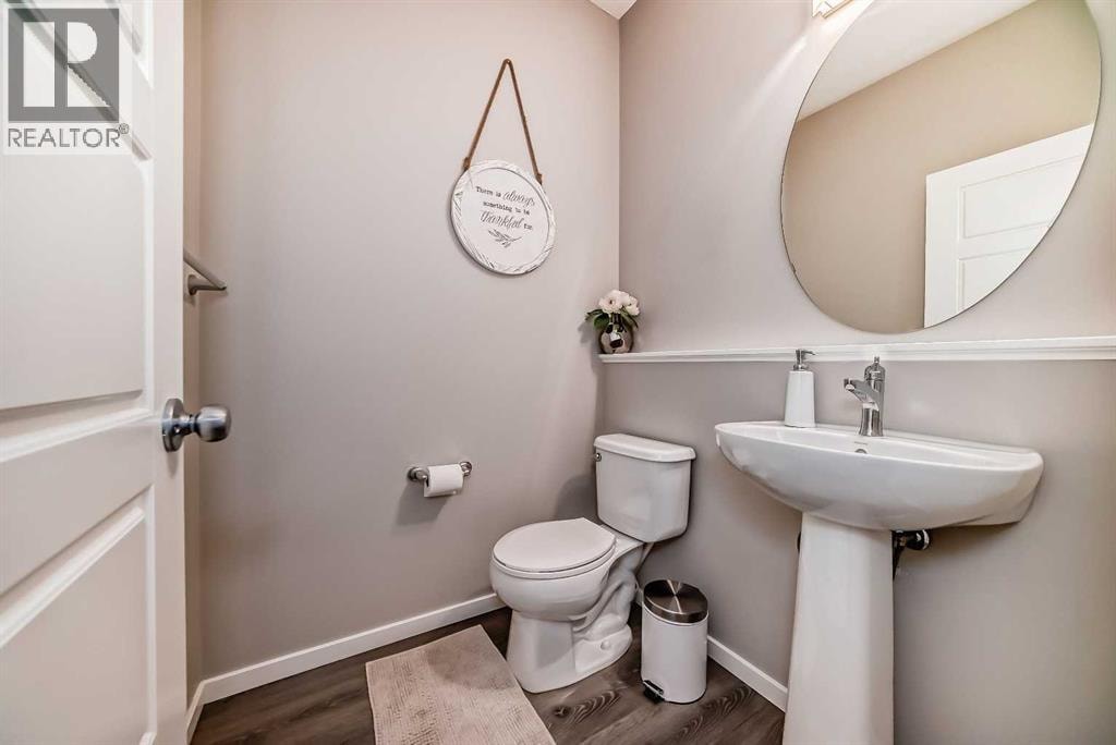 17 Walgrove Manor SE — photo 14