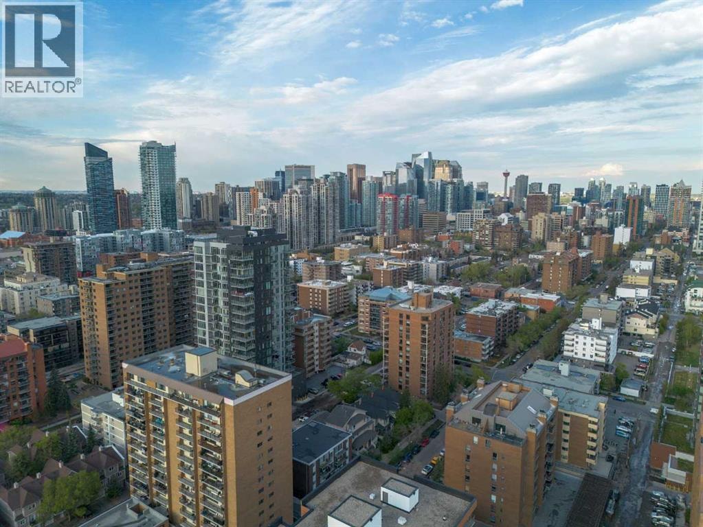 1318 15 Avenue SW — photo 4