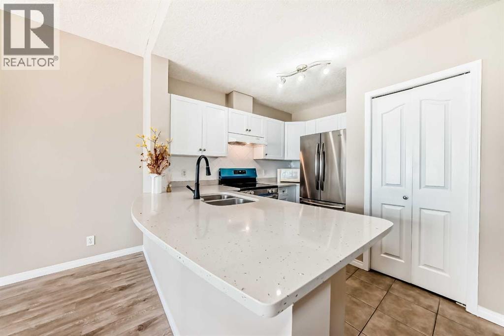 707, 1053 10 Street SW — photo 3