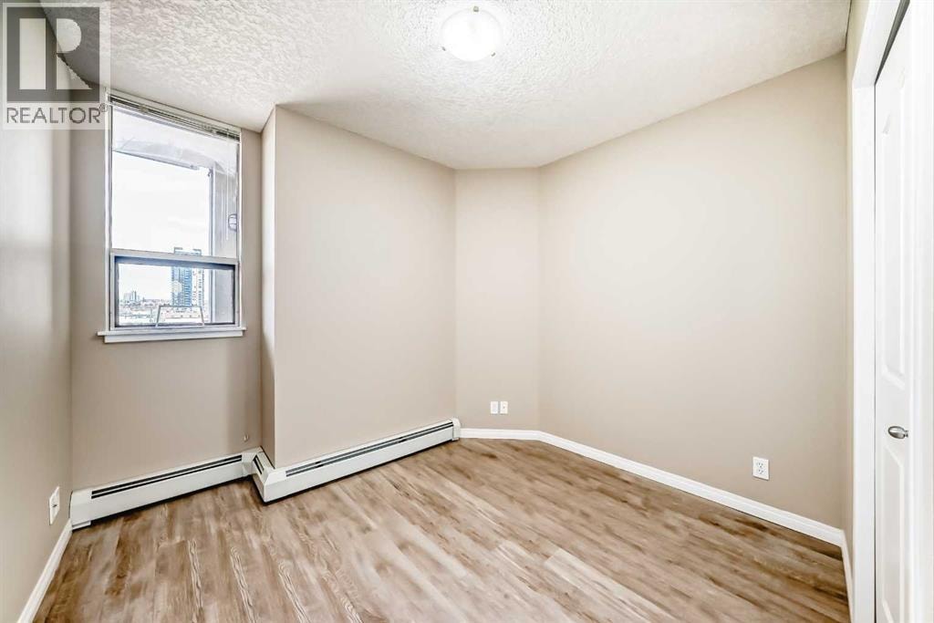 707, 1053 10 Street SW — photo 10
