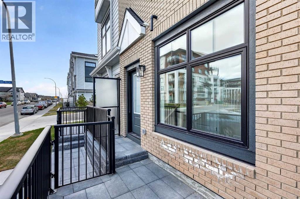 153 Mahogany Gardens SE — photo 21