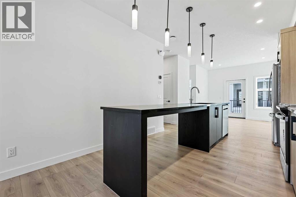 157 Mahogany Gardens SE — photo 4