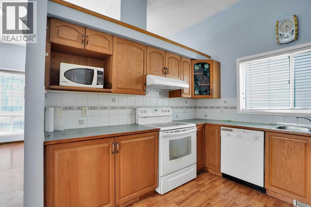 193 Martindale Drive NE — photo 10