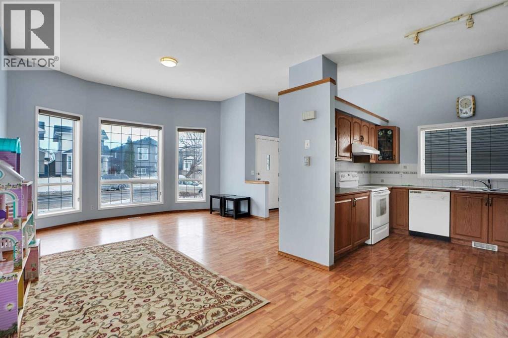 193 Martindale Drive NE — photo 3