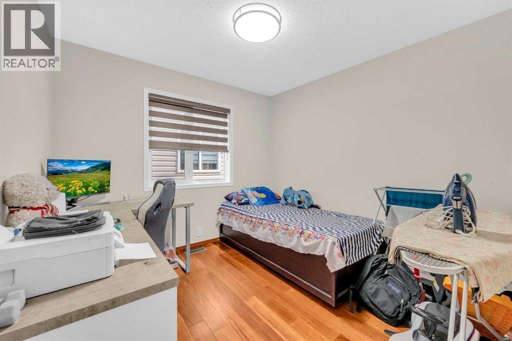 51 Coral Reef Close NE — photo 11