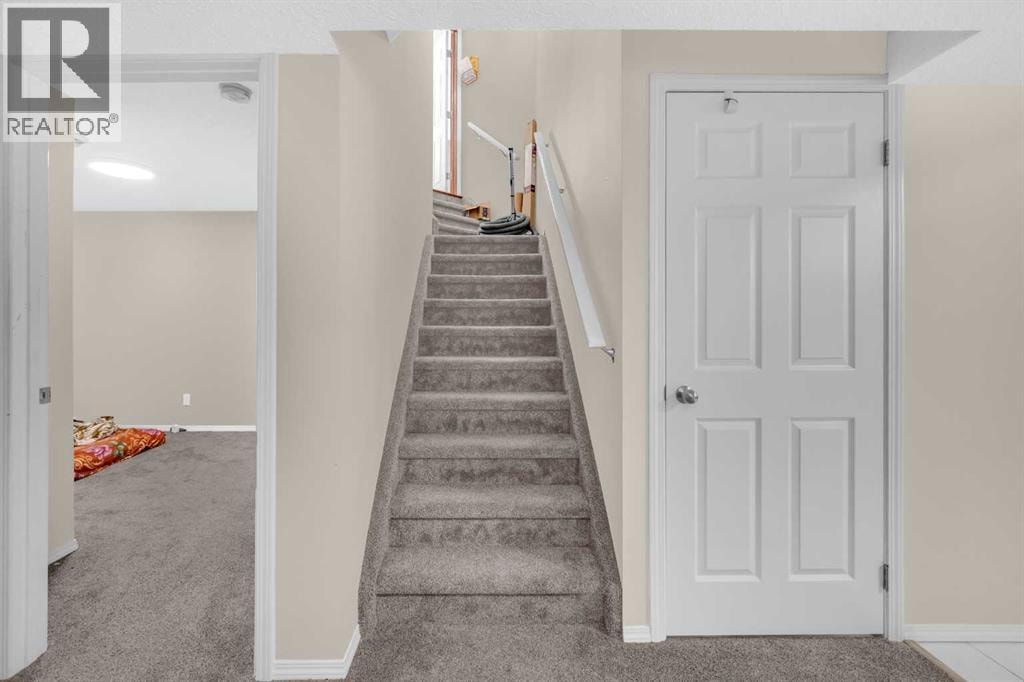 51 Coral Reef Close NE — photo 23