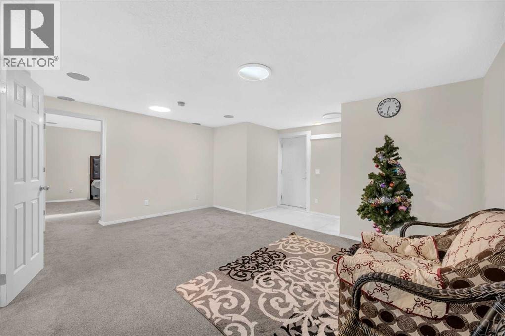 51 Coral Reef Close NE — photo 34