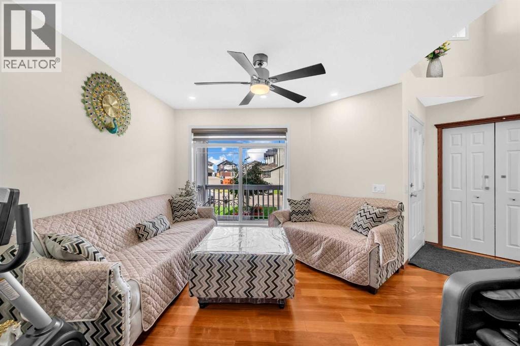 51 Coral Reef Close NE — photo 5
