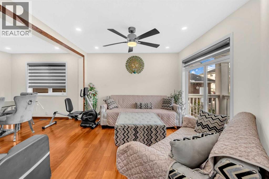 51 Coral Reef Close NE — photo 6