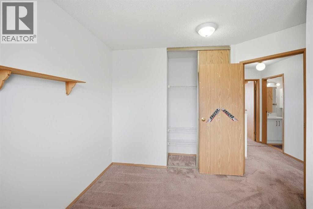 6016 Martingrove Road NE — photo 19