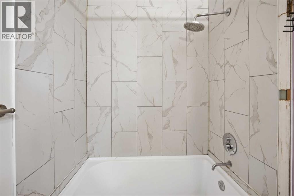 6016 Martingrove Road NE — photo 25