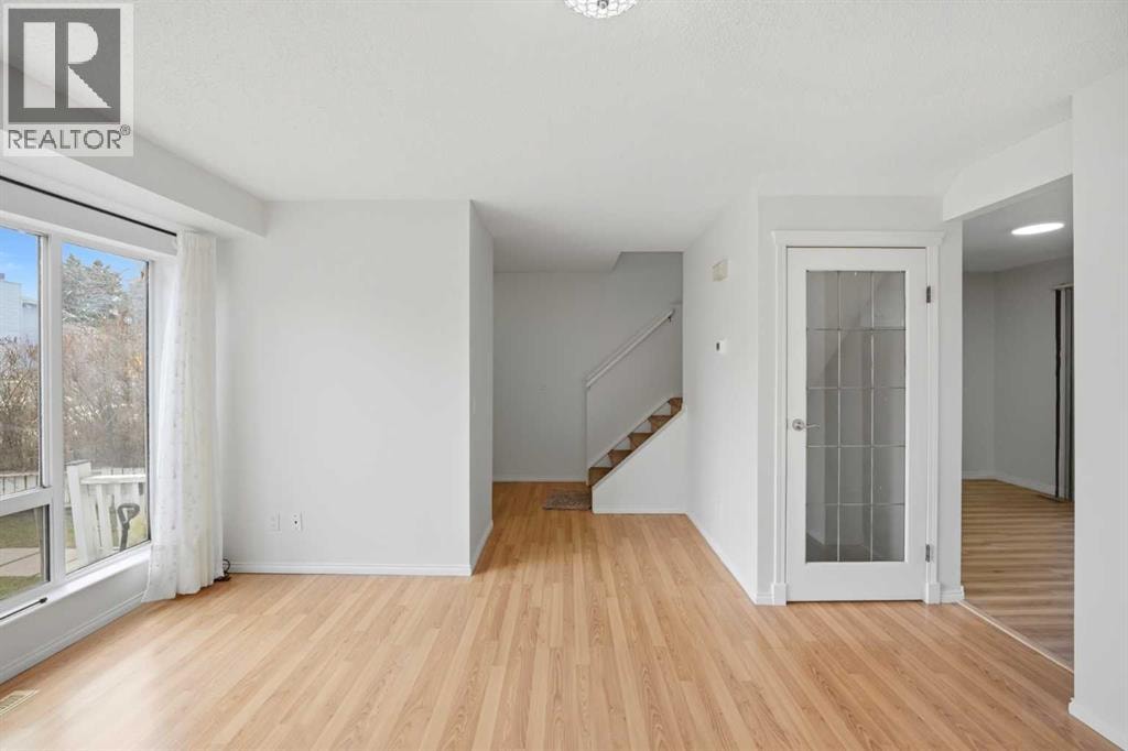 6016 Martingrove Road NE — photo 8