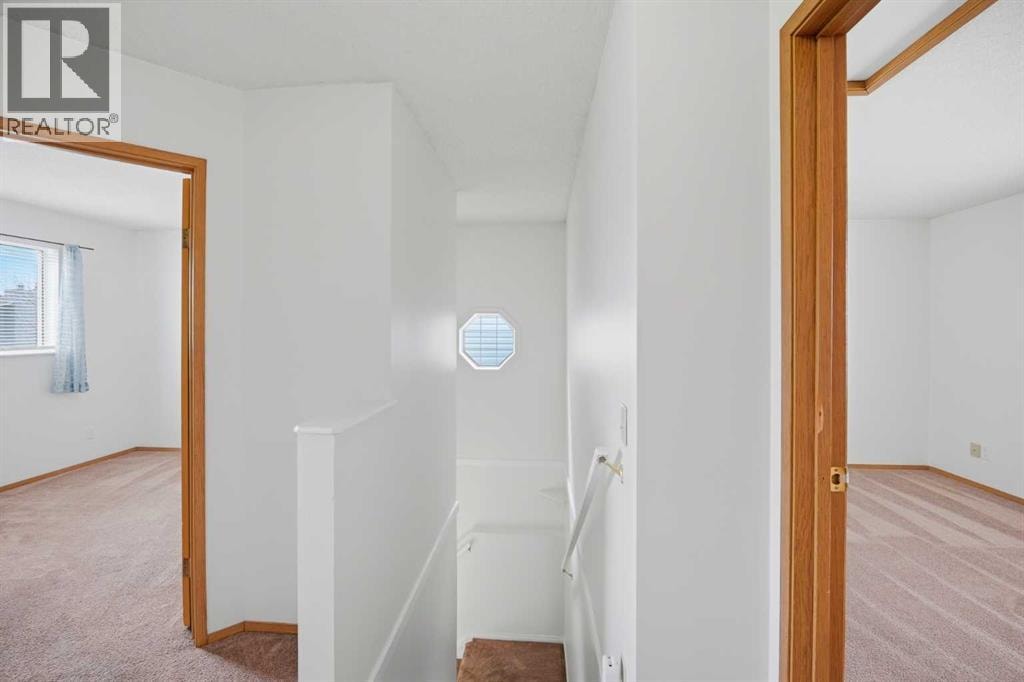 6016 Martingrove Road NE — photo 13
