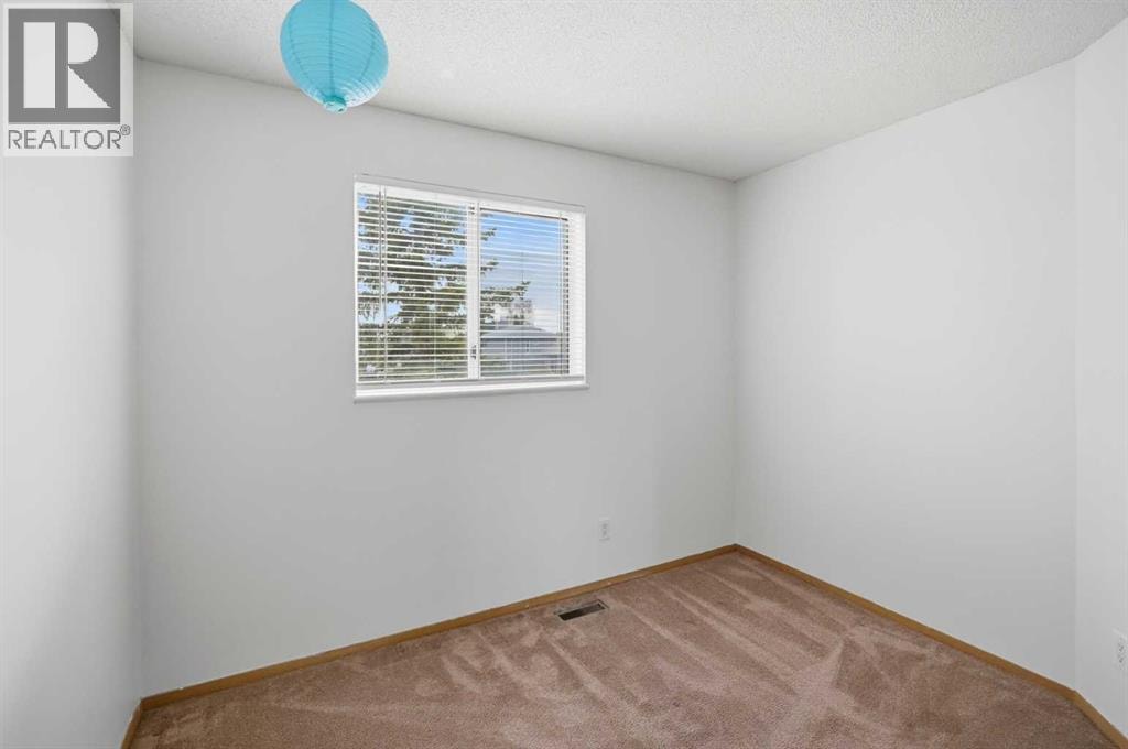 6016 Martingrove Road NE — photo 23