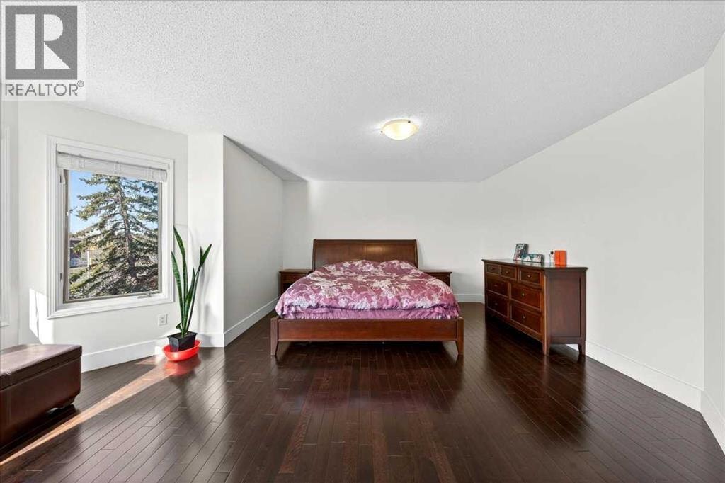 98 Hampstead Circle NW — photo 25