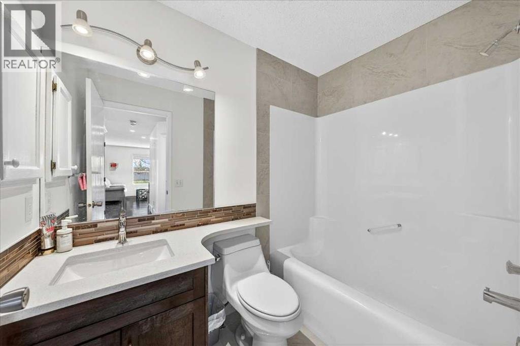 98 Hampstead Circle NW — photo 17
