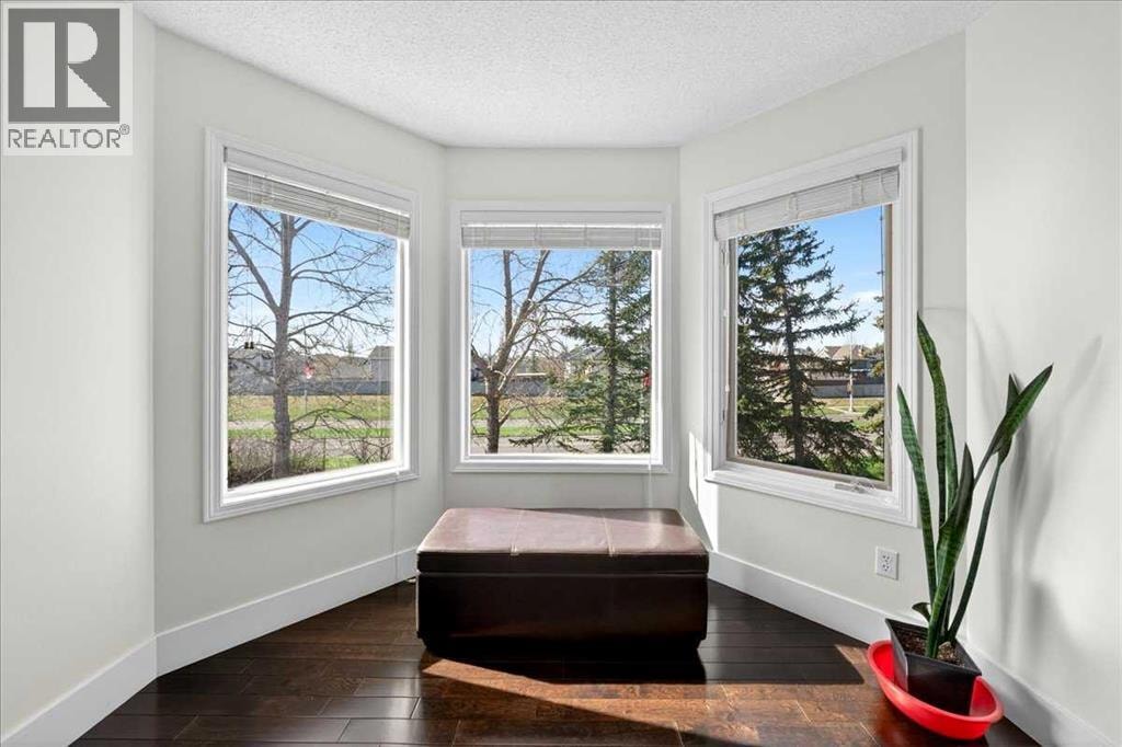 98 Hampstead Circle NW — photo 28