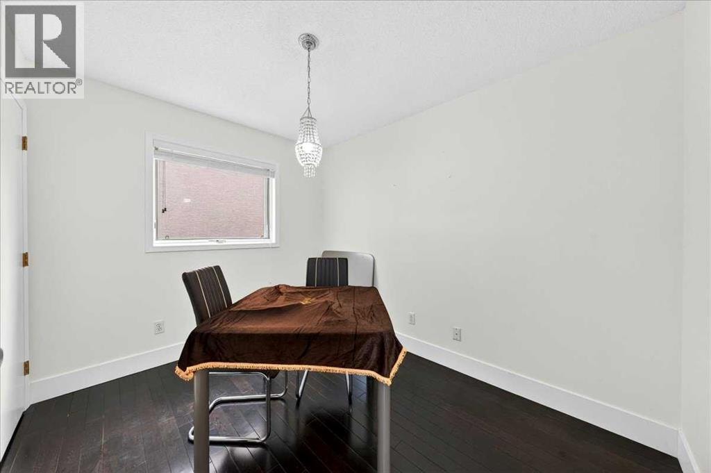 98 Hampstead Circle NW — photo 14