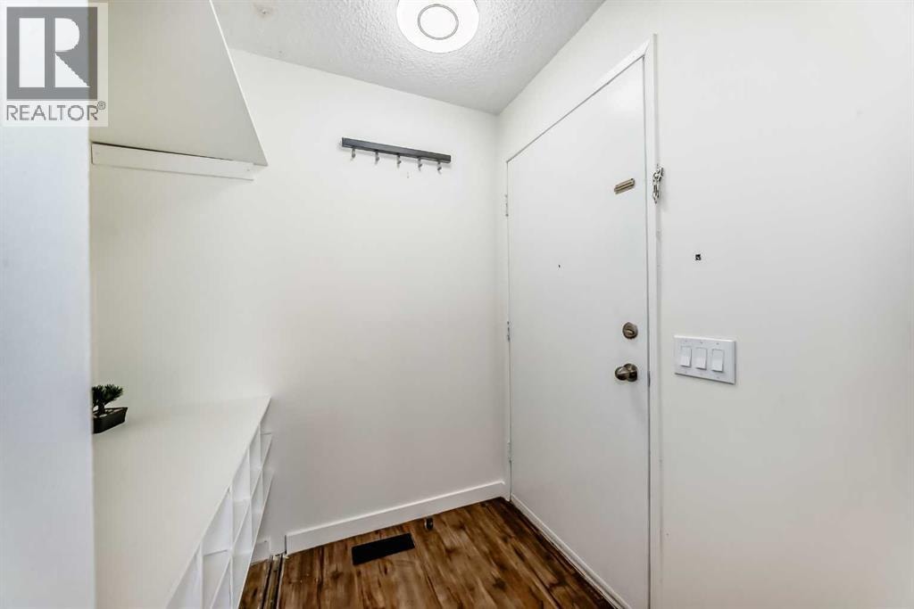 25 Erin Ridge Road SE — photo 2