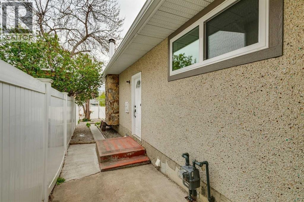 7116 Hunterwood Road NW — photo 38
