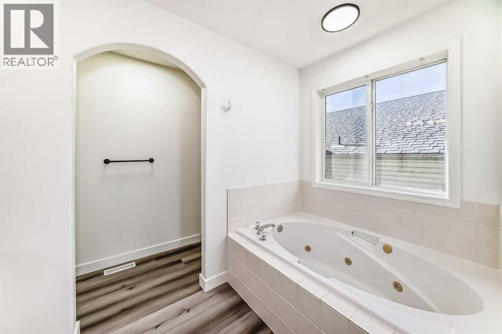289 Canals Circle SW — photo 10