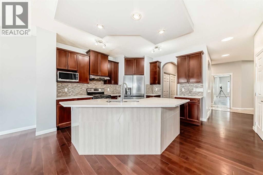46 Saddlecrest Gardens NE — photo 5