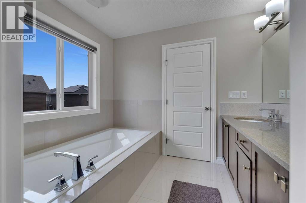 28 Saddlelake Common NE — photo 27