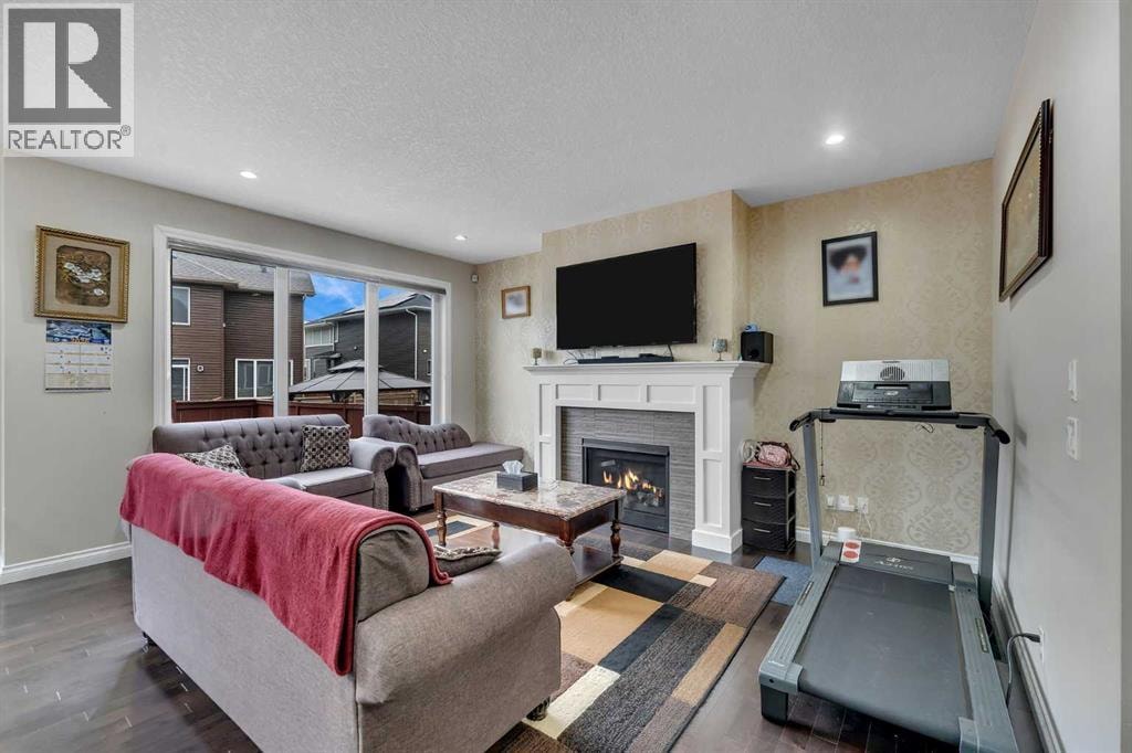 28 Saddlelake Common NE — photo 7