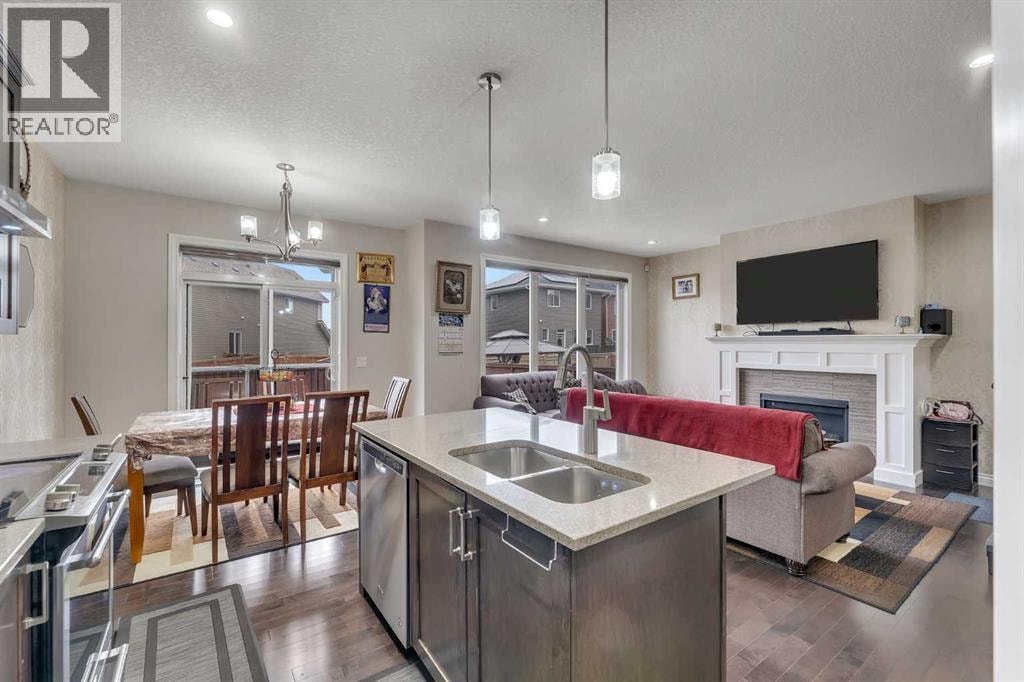 28 Saddlelake Common NE — photo 11