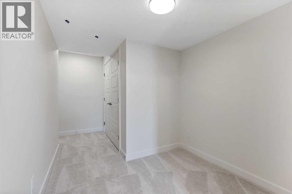 12 Waterford Glen — photo 4