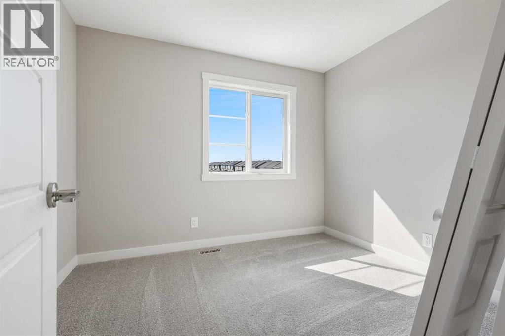 8 Waterford Glen — photo 32