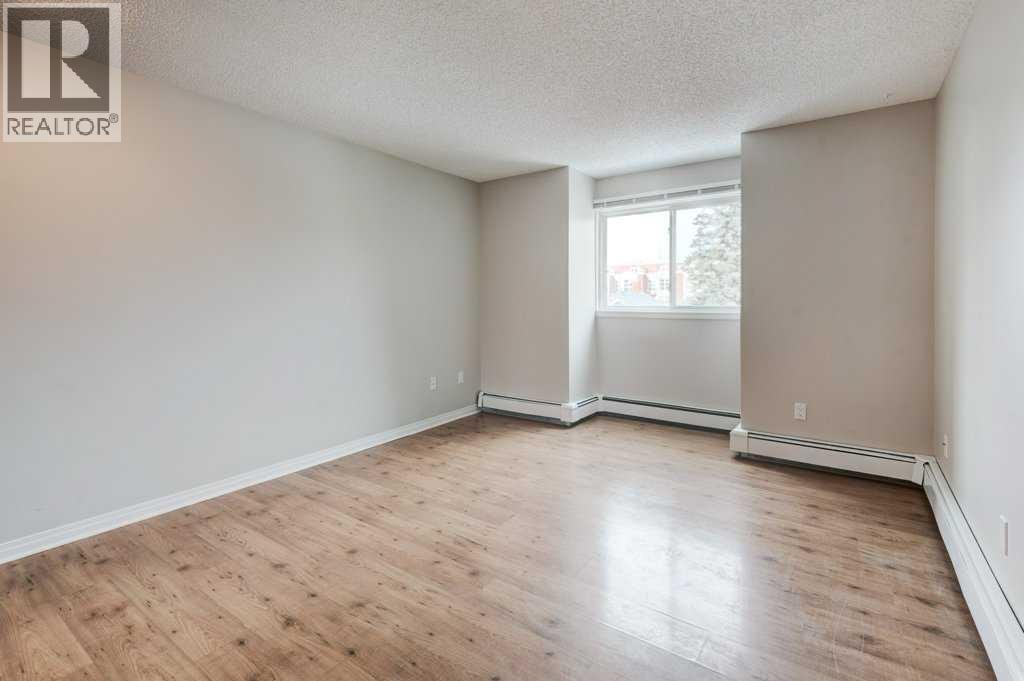 305, 305 25 Avenue SW — photo 18