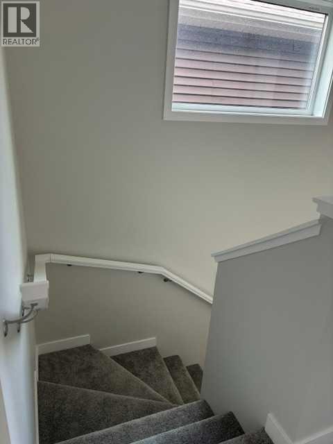 619 Savanna Crescent NE — photo 21